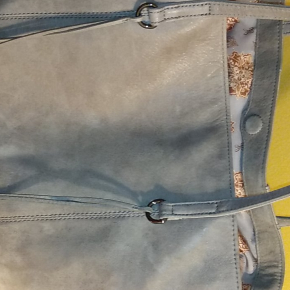 Purses - Picture 7 of 10